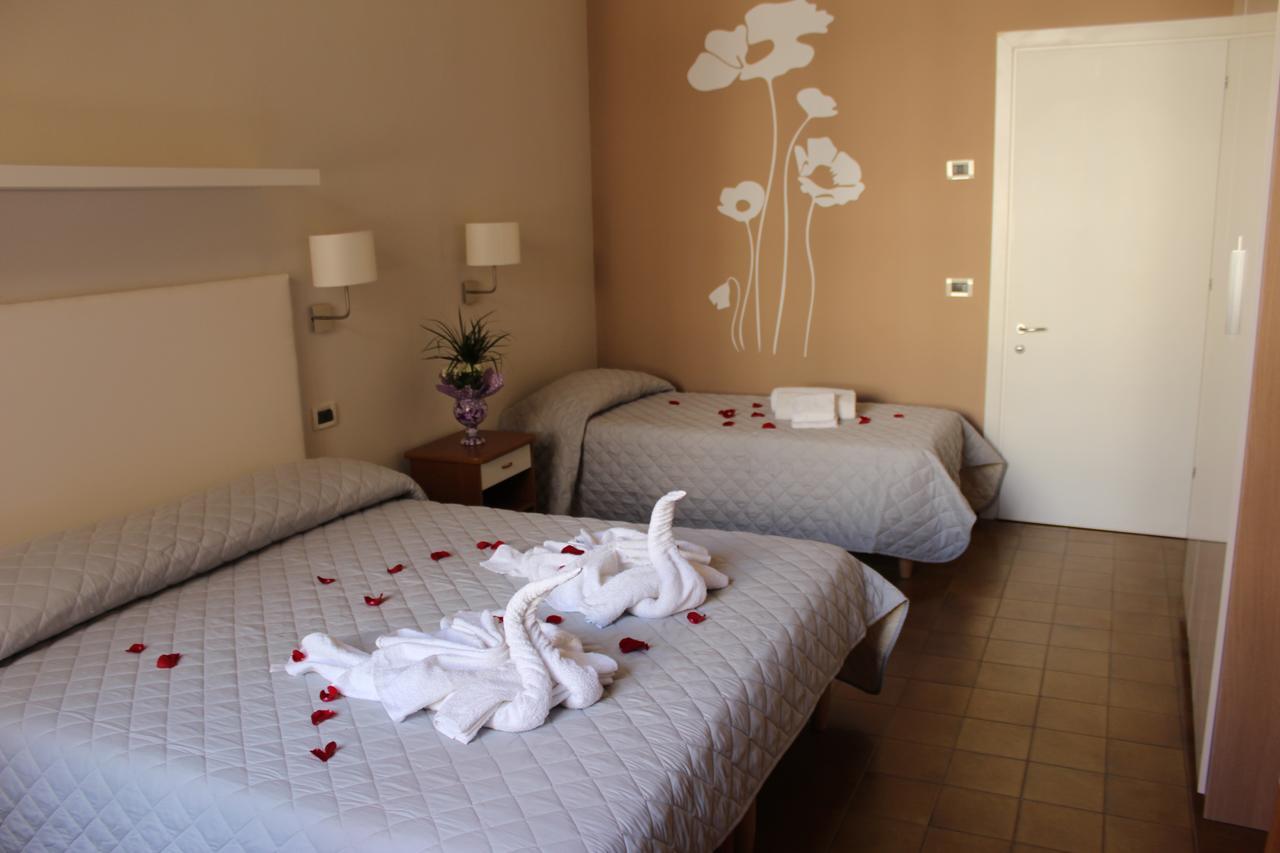 Hotel Losanna Rimini Eksteriør billede
